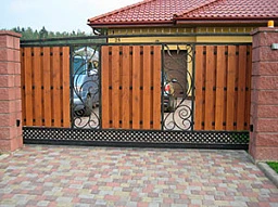 Откатные ворота комбинированные для частного дома